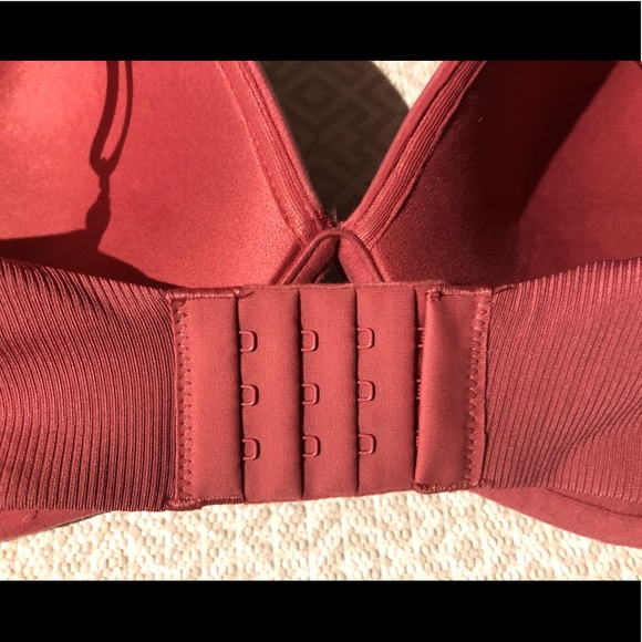 Victoria’s Secret Bra 38DD - Picture 8 of 12